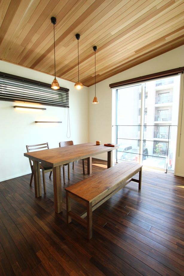 アサヒアレックス 【2230万円】２階リビングで広がる開放感　シンプルさに際立つ木の温もりの建築実例画像6