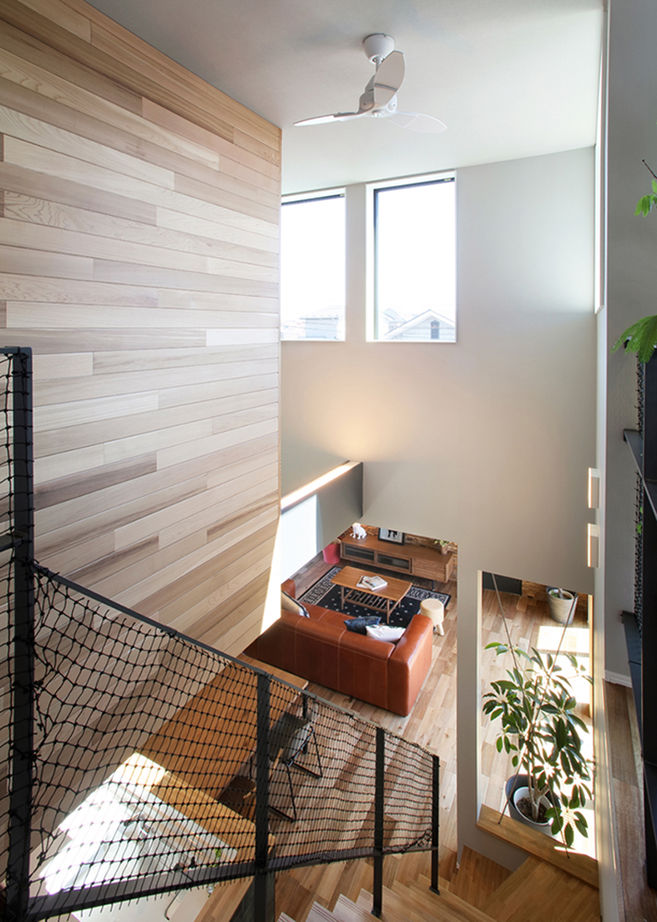 アサヒアレックス 【本体価格2620万円】多彩な素材を活かした家。コントラストが美しく、リゾートで過ごすような安らぎを演出の建築実例画像9