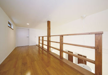 アサヒアレックス 木の質感を生かした提案 デザイン・性能共に満足の家の建築実例画像5