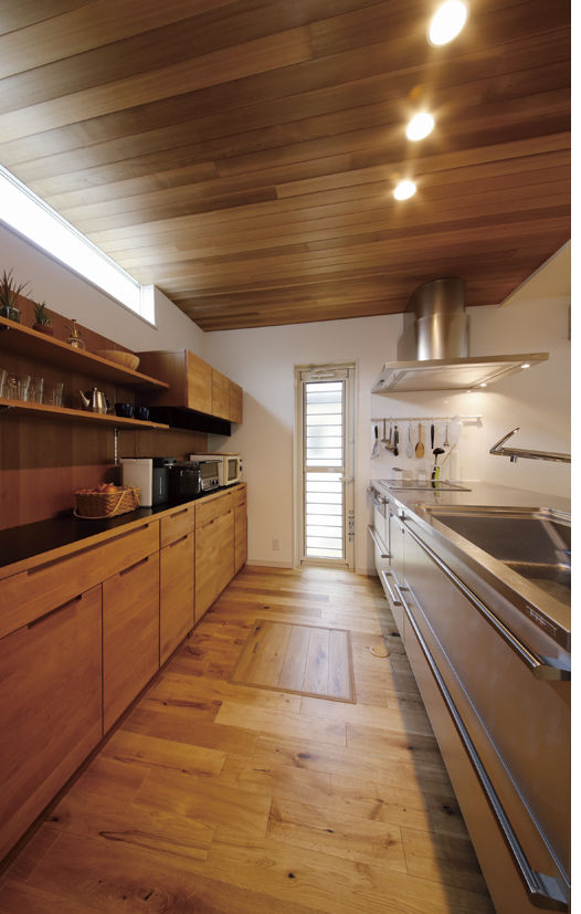 アサヒアレックス 【2000万円～2500万円台/30坪台】【カフェ風の家】自由度の高い注文住宅で叶えた、北欧モダンの住まいの建築実例画像2