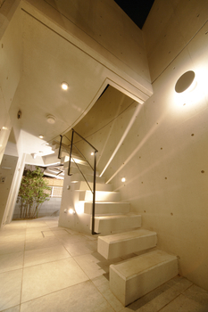 ハウステックス 【130坪台/ビルドインガレージ/省エネ/RC造】地下シアタールームのある4階建て賃貸併用二世帯住宅の建築実例画像6