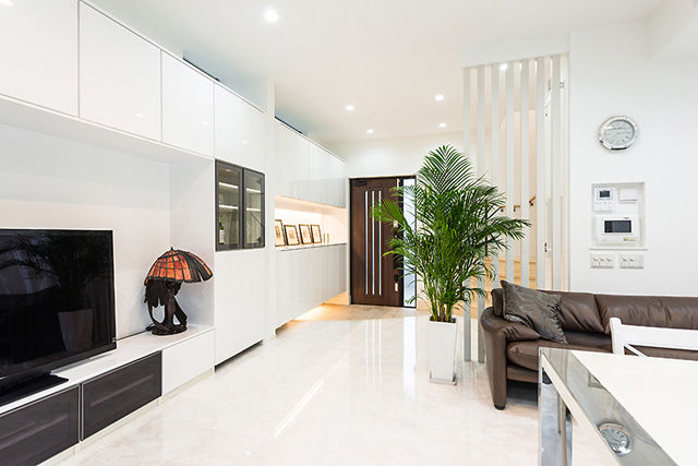 ハウステックス 【30坪台|ガレージ|バルコニー】表情豊かな外観デザイン。海外のオープンスタイルを採用した開放的な家の建築実例画像5