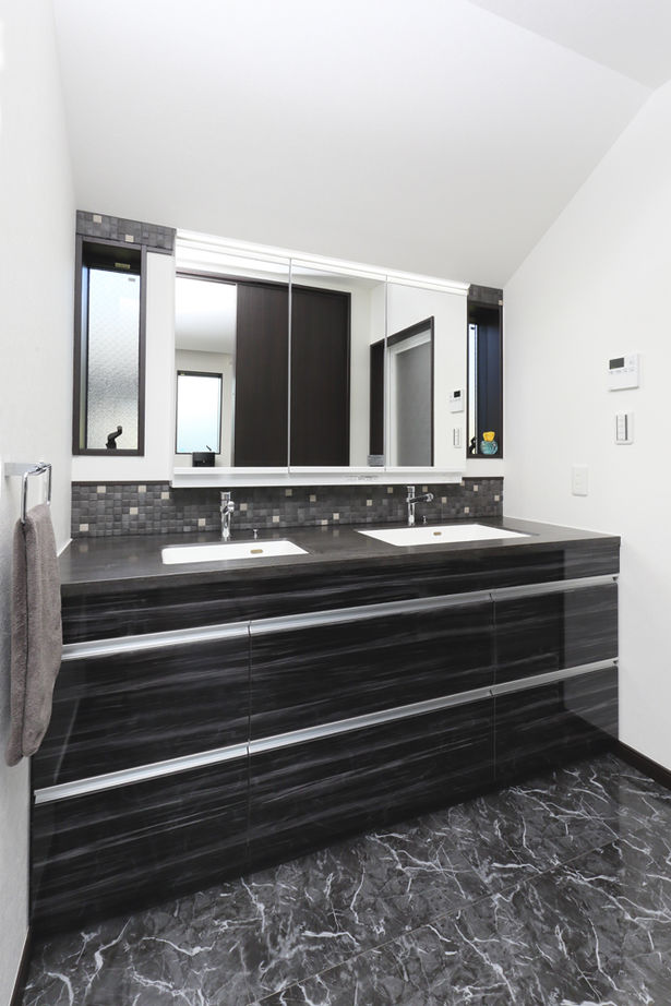 ハウステックス 【30坪台|2階建て】20帖の大空間リビングが魅力。憧れのアウトドアリビングで暮らしを愉しむ住まいの建築実例画像8