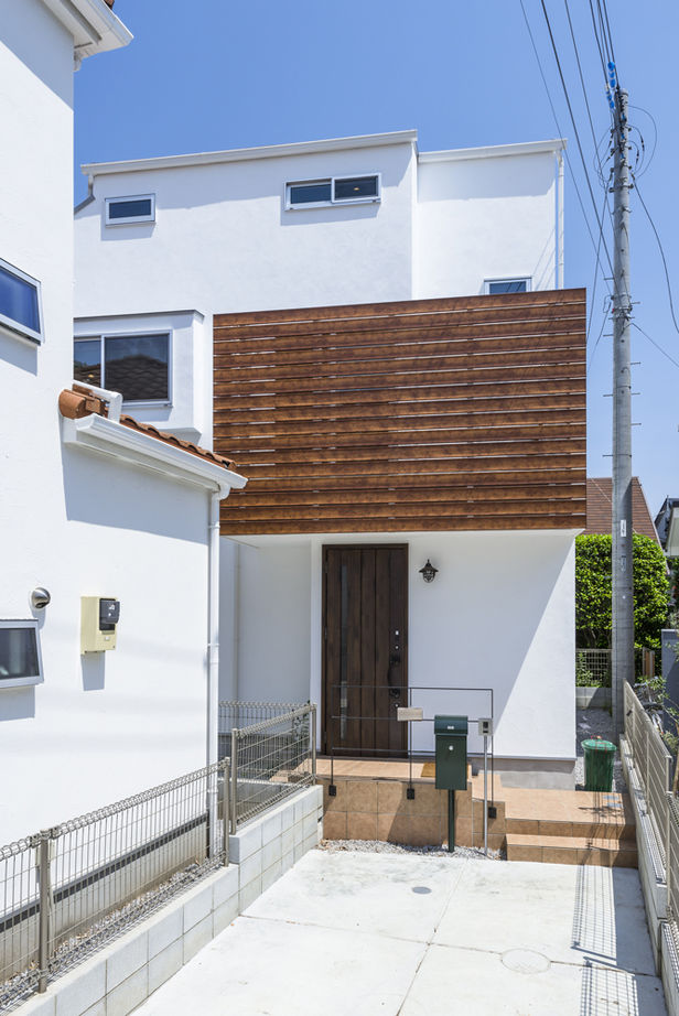 ハウステックス 【20坪台/2階建て/旗竿地】光と風を取り込む、好きを詰め込んだお洒落なブルックリンスタイルの住まいの建築実例画像3