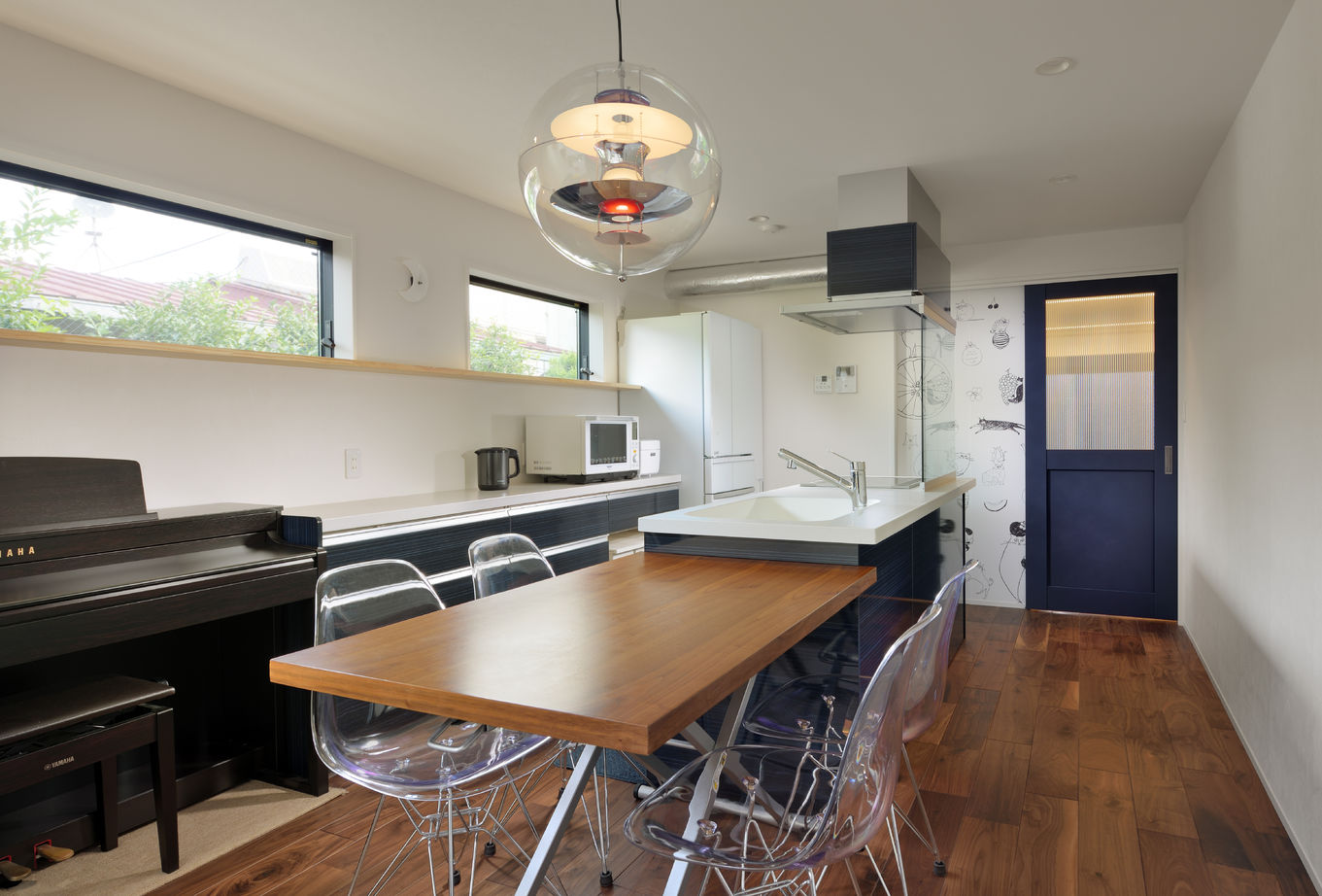 ハウステックス 【2000万円台|20坪台|間取り|2階建て】楽しさと光に満ちたスキップフロアの家。陽だまりの空間で家族団らんの建築実例画像8