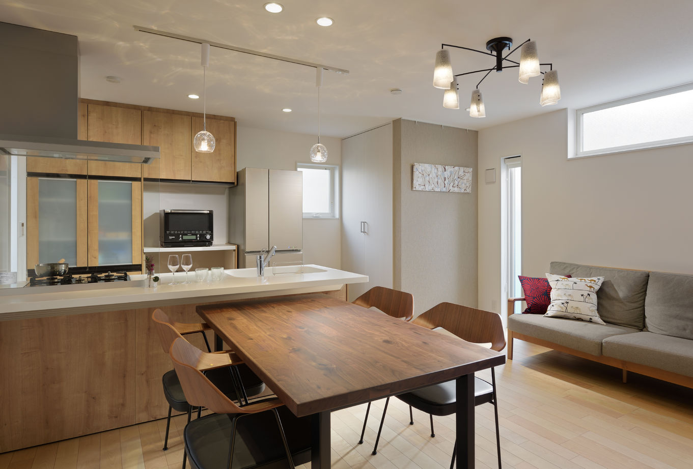 ハウステックス 【2階建て/2000万円台/20坪台/半地下/スキップフロア】一級建築士が選んだSE構法の「長期優良住宅」の建築実例画像4