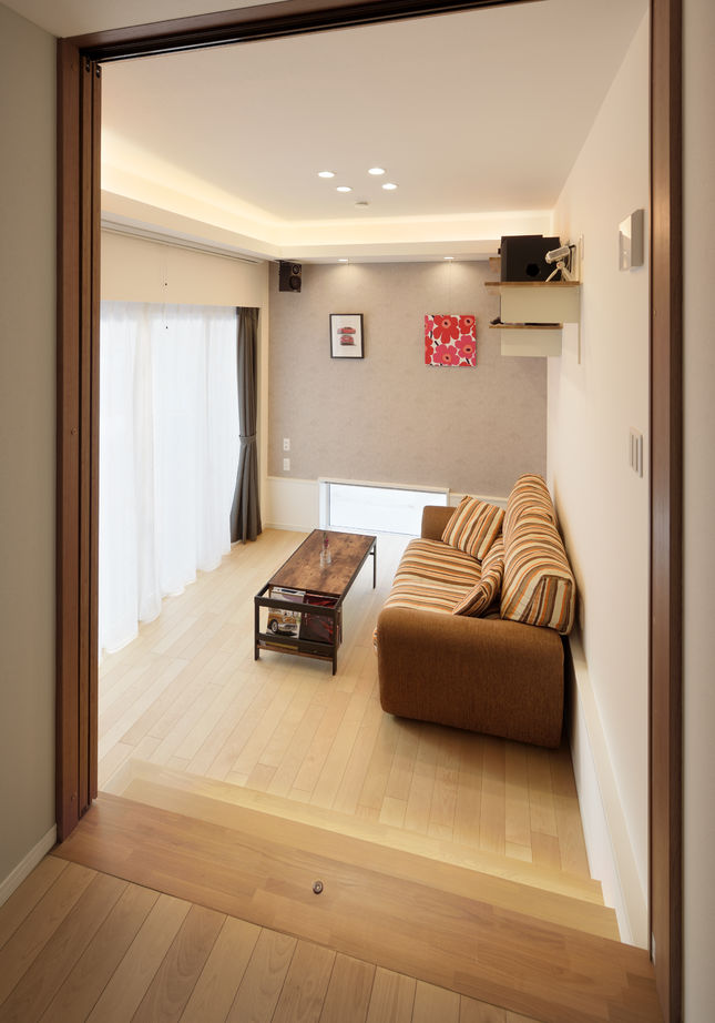 ハウステックス 【2階建て/2000万円台/20坪台/半地下/スキップフロア】一級建築士が選んだSE構法の「長期優良住宅」の建築実例画像5