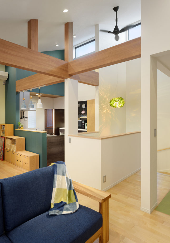 ハウステックス 【2000万円台/2階LDK/勾配天井】北欧テイストのデザインが心地いい空間。桜並木を望む大きな窓がある家の建築実例画像5