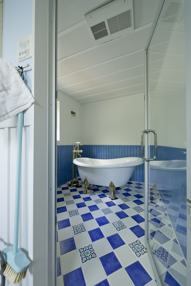 フレンチ工房 【4000万円台/ガレージ/中庭】心躍る路地裏や離れのある住まい。暮らしを潤すアイデアを随所に詰め込んでの建築実例画像7