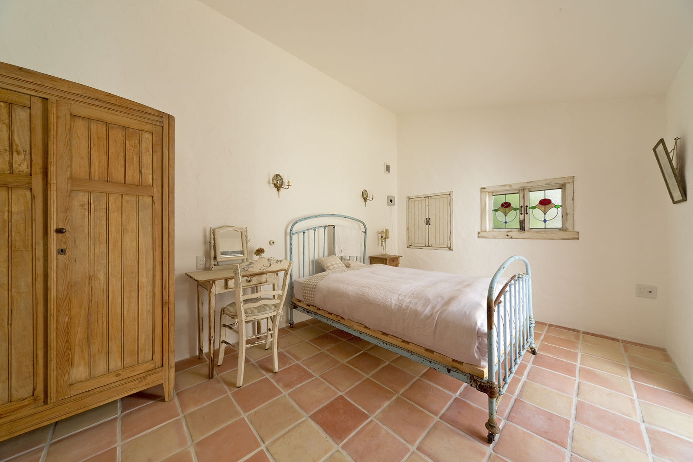 フレンチ工房 【4000万円台/ガレージ/中庭】心躍る路地裏や離れのある住まい。暮らしを潤すアイデアを随所に詰め込んでの建築実例画像9