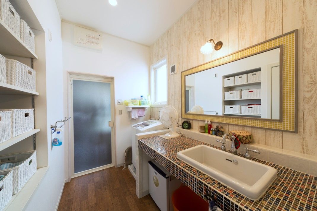 フレンチ工房 【3000万円台/姫路市/間取り有】中庭・ビルトインガレージ！遊ぶ心のある、フレンチアンティークなお住まいの建築実例画像7