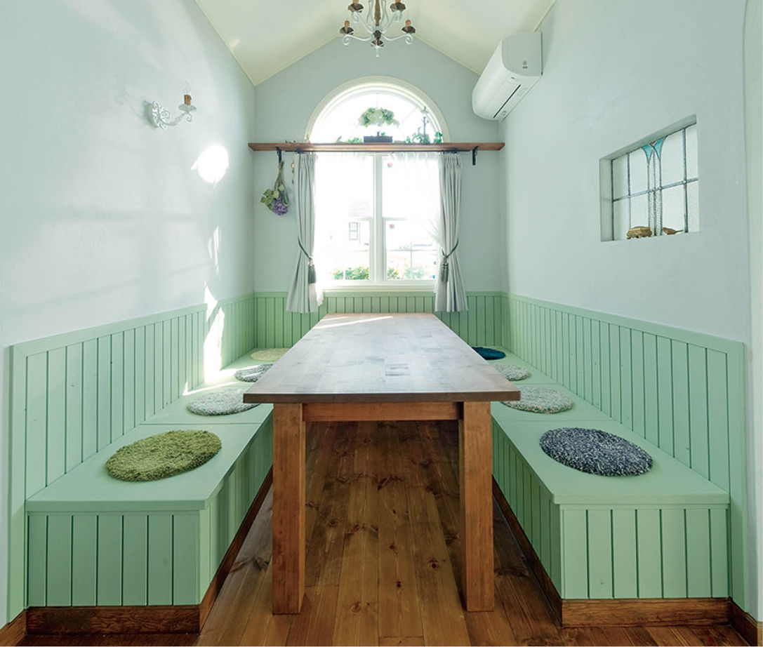 フレンチ工房 【2000万円台後半/宝塚市】太陽の光と青空、緑が映える　少しずつ味を深めるフレンチの平屋の建築実例画像7