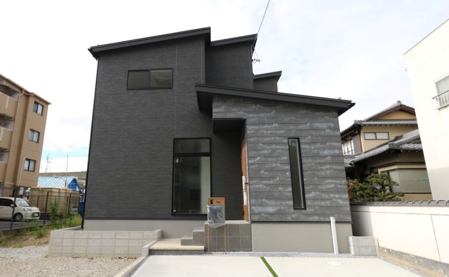 ヤマカ木材 【2000万円台/自然素材】アイランドキッチンで家事ラク。ちょっとした和の空間に、20帖の広々リビング。の建築実例画像4