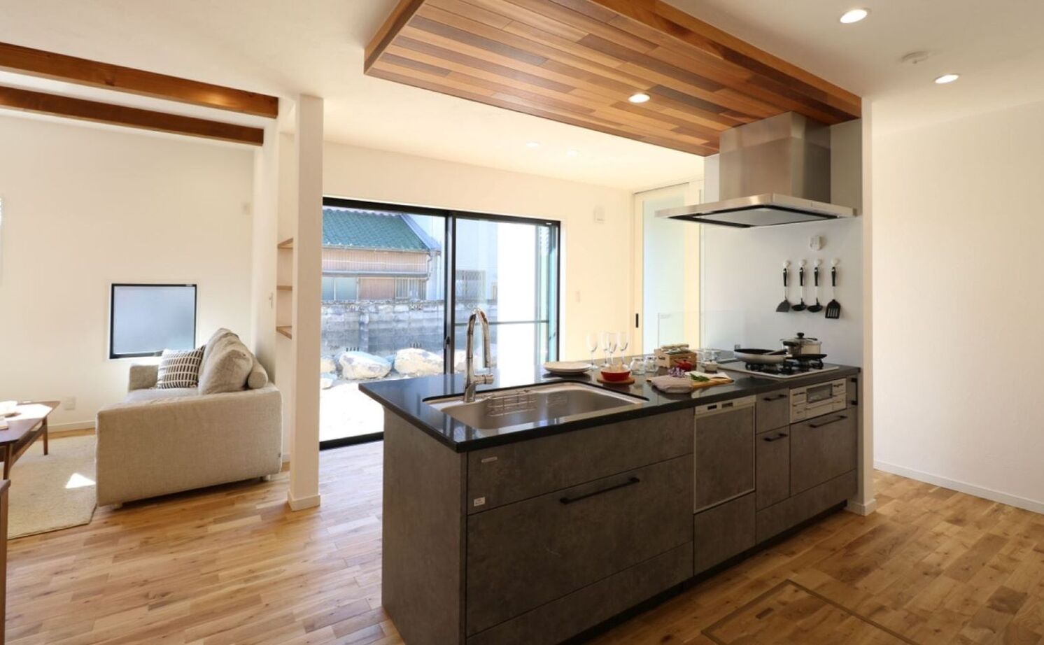 ヤマカ木材 【平屋/2000万円台/愛知県/自然素材】住みやすさと住み心地にこだわった温かみのある平屋の建築実例画像4