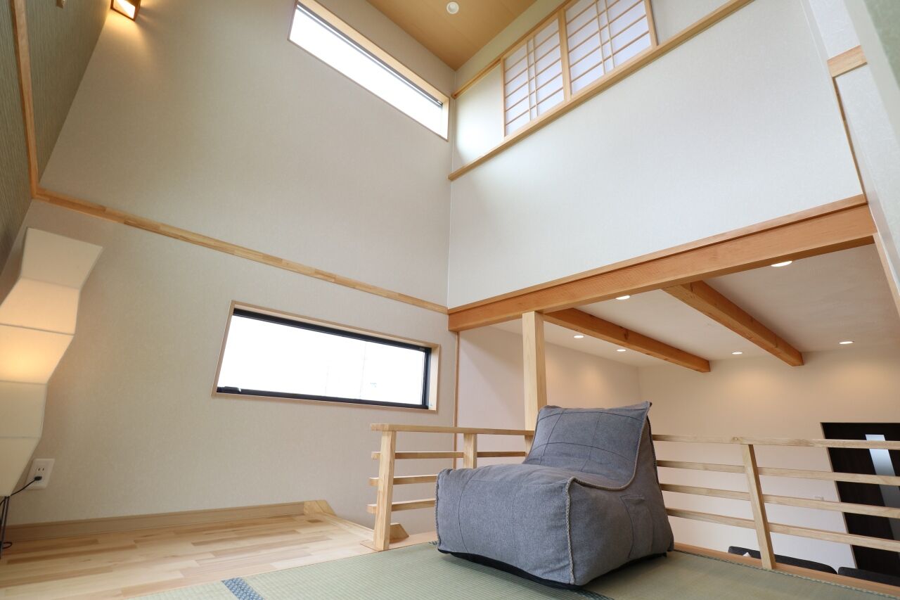 ヤマカ木材 【2000～2499万円/30.2坪/間取り図有】スキップフロアや半地下など遊び心を盛り込んだ和モダンの住まいの建築実例画像5