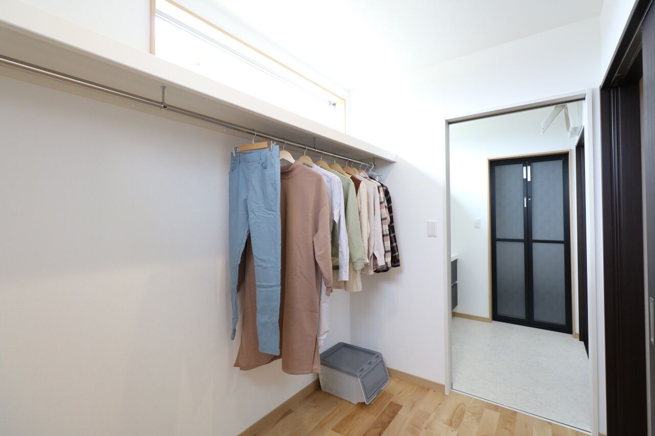 ヤマカ木材 【2000～2499万円/30.2坪/間取り図有】スキップフロアや半地下など遊び心を盛り込んだ和モダンの住まいの建築実例画像10