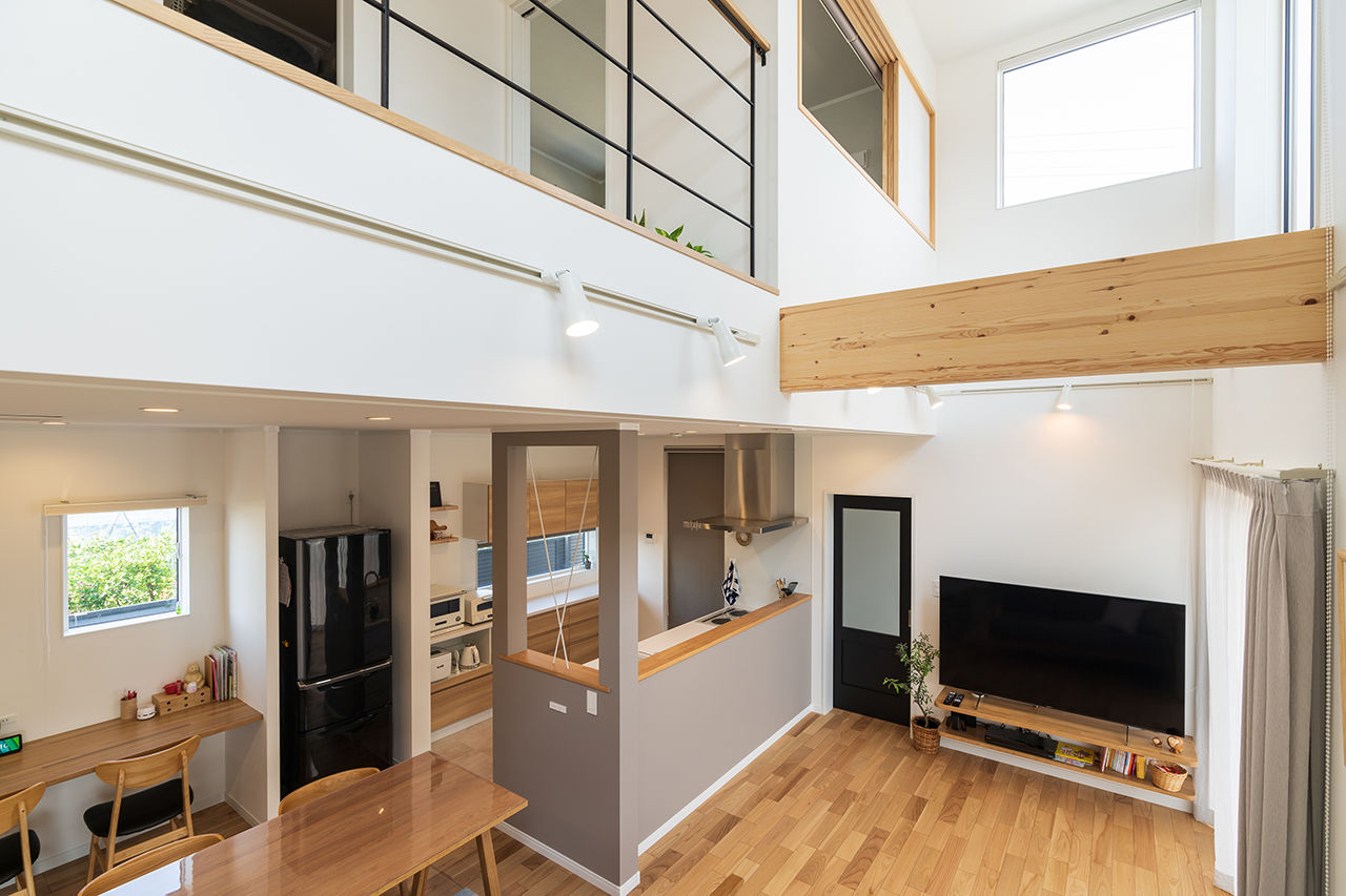 アオバクラフト 【本体価格1490万円】家族のつながりを大切にした、明るく開放的な吹き抜けのある住まいの建築実例画像6