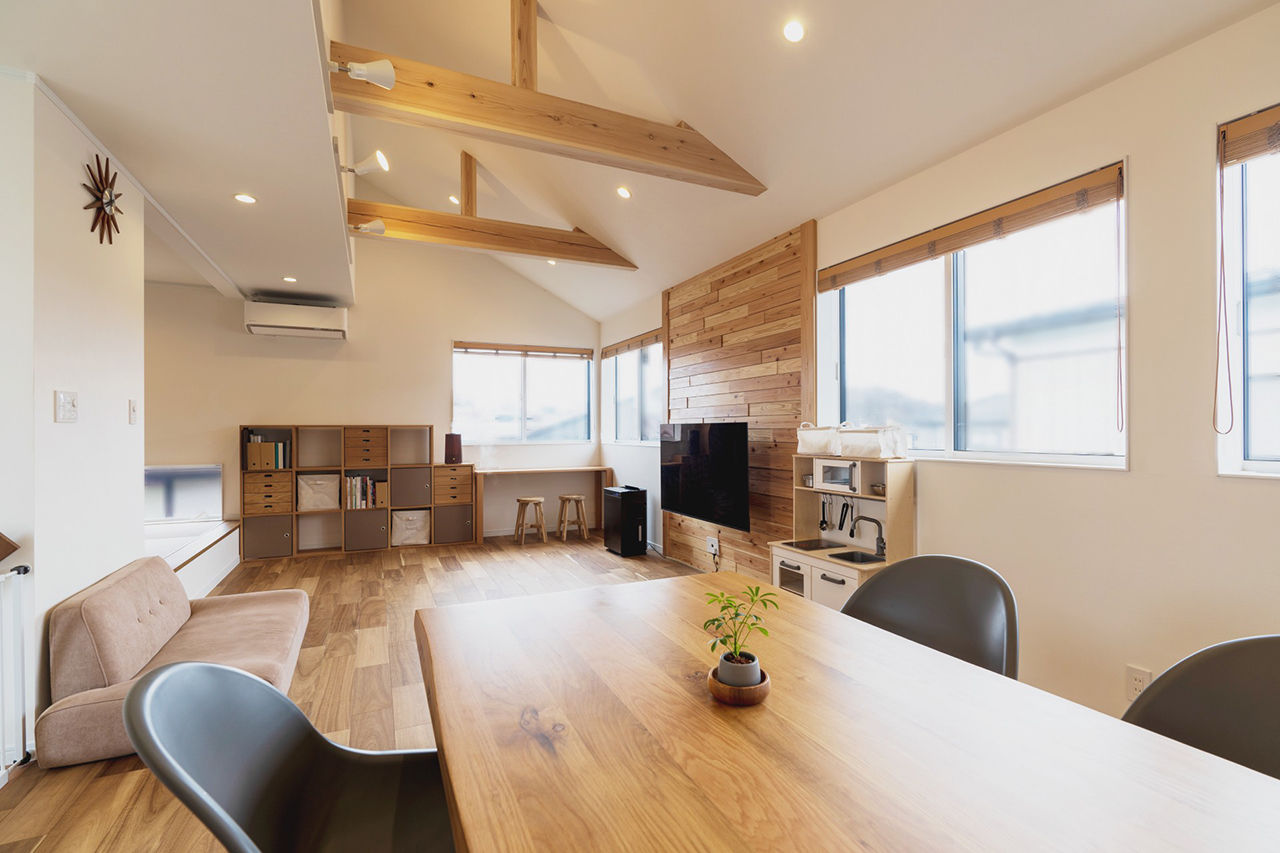 アオバクラフト 【1500万円台／間取図有／3LDK】明るく開放的な２階リビング×家事ラク動線で期待以上の家が実現の建築実例画像2