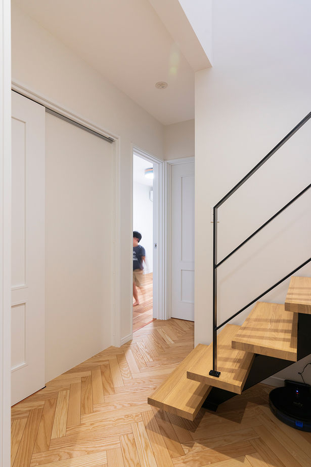 アオバクラフト 【1000万円台／間取図有／2LDK+書斎】2階リビング＋ルーフバルコニーで開放的に暮らすおしゃれな家の建築実例画像7