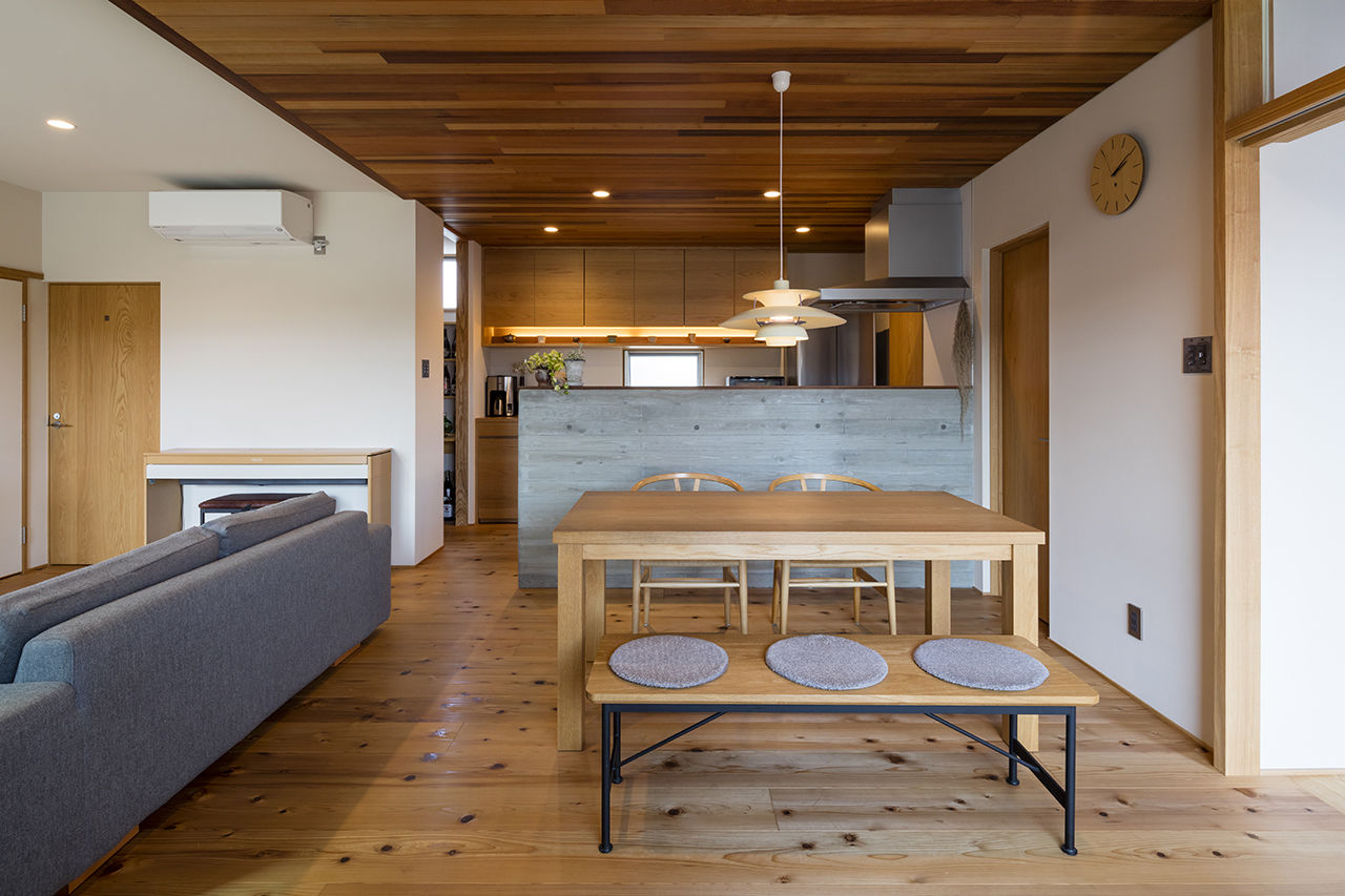 「き」なりの家 木と鉄とコンクリート。素材感を大切にした住まいの建築実例画像2