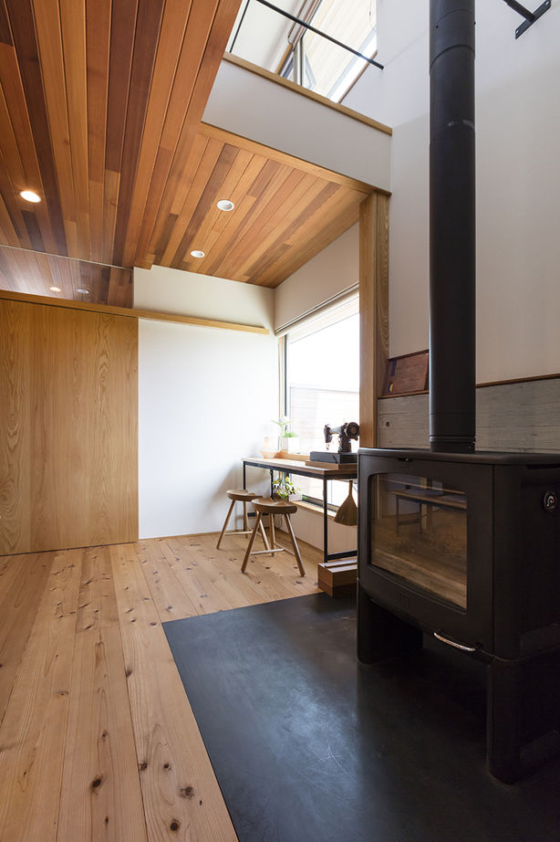 「き」なりの家 木と鉄とコンクリート。素材感を大切にした住まいの建築実例画像3