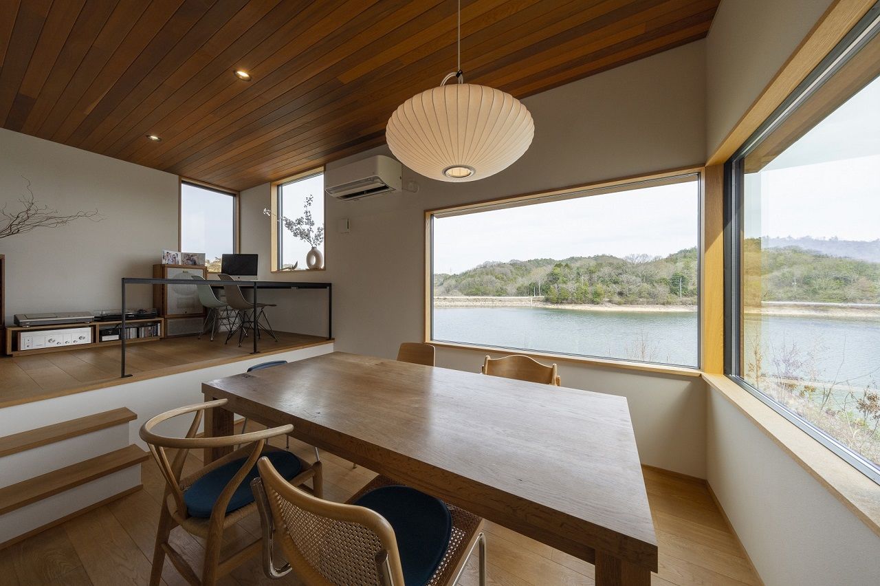 「き」なりの家 湖畔と四季を愉しむ家の建築実例画像3