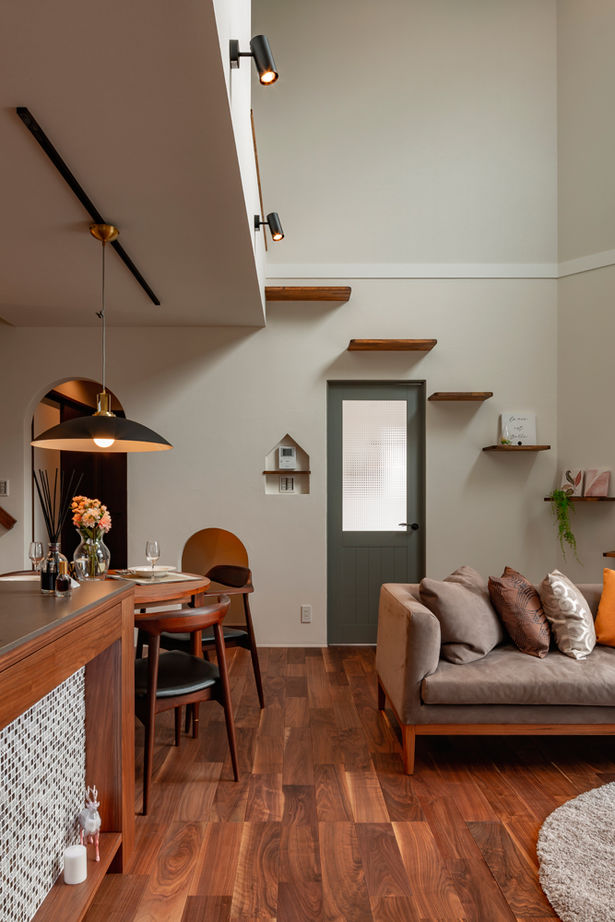 シャルドネホーム 【3000万円台/2階建て/3LDK/30坪台/間取り図】キャットウォークのある無垢材×タイルの大人かわいい家の建築実例画像5