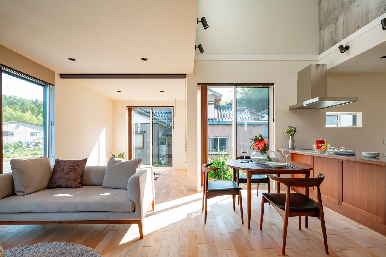 シャルドネホーム 【1000万円代/30坪台/4LDK/間取り図】吹抜けリビングのあるメイプル×ウォルナットのナチュラルモダンな家の建築実例画像2