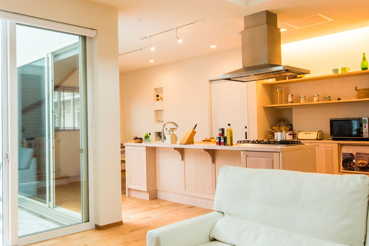 シャルドネホーム 【2階建て/吹抜け/中庭/テラス/間取り/30坪台】どこでも家族の声が聞こえる空間とプライベートを楽しむ家の建築実例画像5