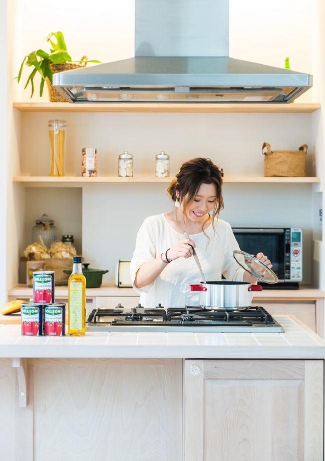 シャルドネホーム 【2階建て/吹抜け/中庭/テラス/間取り/30坪台】どこでも家族の声が聞こえる空間とプライベートを楽しむ家の建築実例画像6