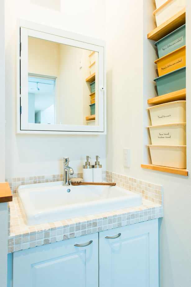 シャルドネホーム 【2階建て/吹抜け/中庭/テラス/間取り/30坪台】どこでも家族の声が聞こえる空間とプライベートを楽しむ家の建築実例画像7