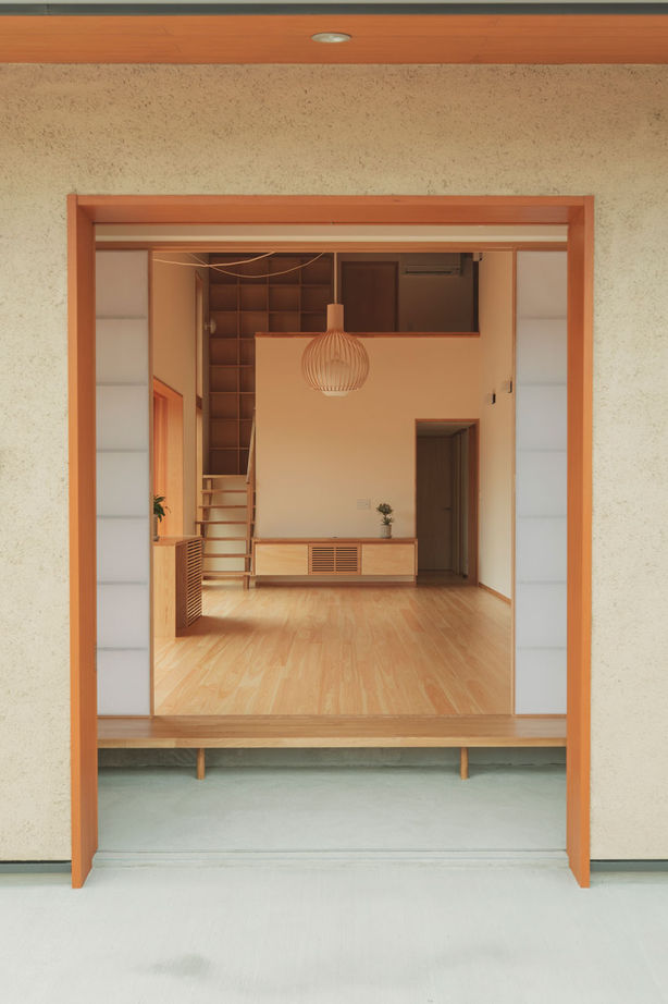 丸正渡邊工務所 【甲府市｜30坪×平屋風×建築家｜間取り有】滋味のある自然素材と造作が際立つ、洗練された平屋スタイルの建築実例画像10