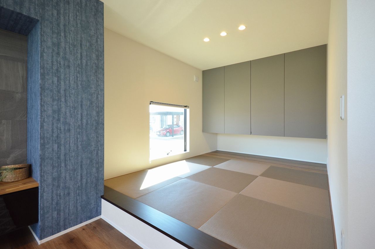 ステーツ 分譲地ながらプライベートテラスを設けることで、明かりと解放感を演出したLDKのある家の建築実例画像3