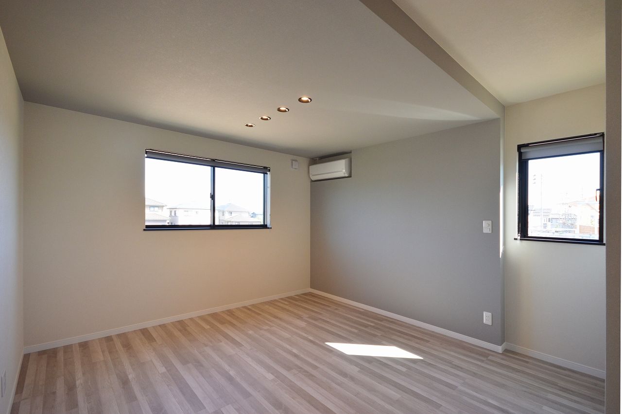 ステーツ 分譲地ながらプライベートテラスを設けることで、明かりと解放感を演出したLDKのある家の建築実例画像7