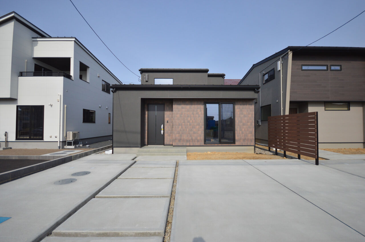 ステーツ 1階で生活が完結する、半平屋建て住宅の建築実例画像