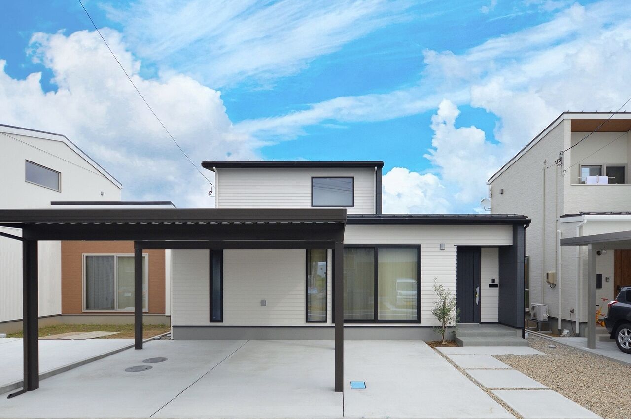 ステーツ 1階で生活が完結！開放的な天井高の家の建築実例画像1