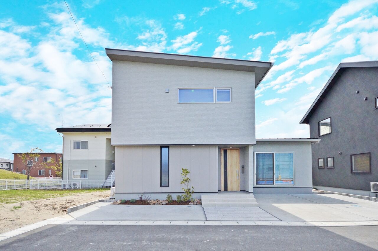 ステーツ 光と開放感あふれる、収納上手な住まいの建築実例画像1