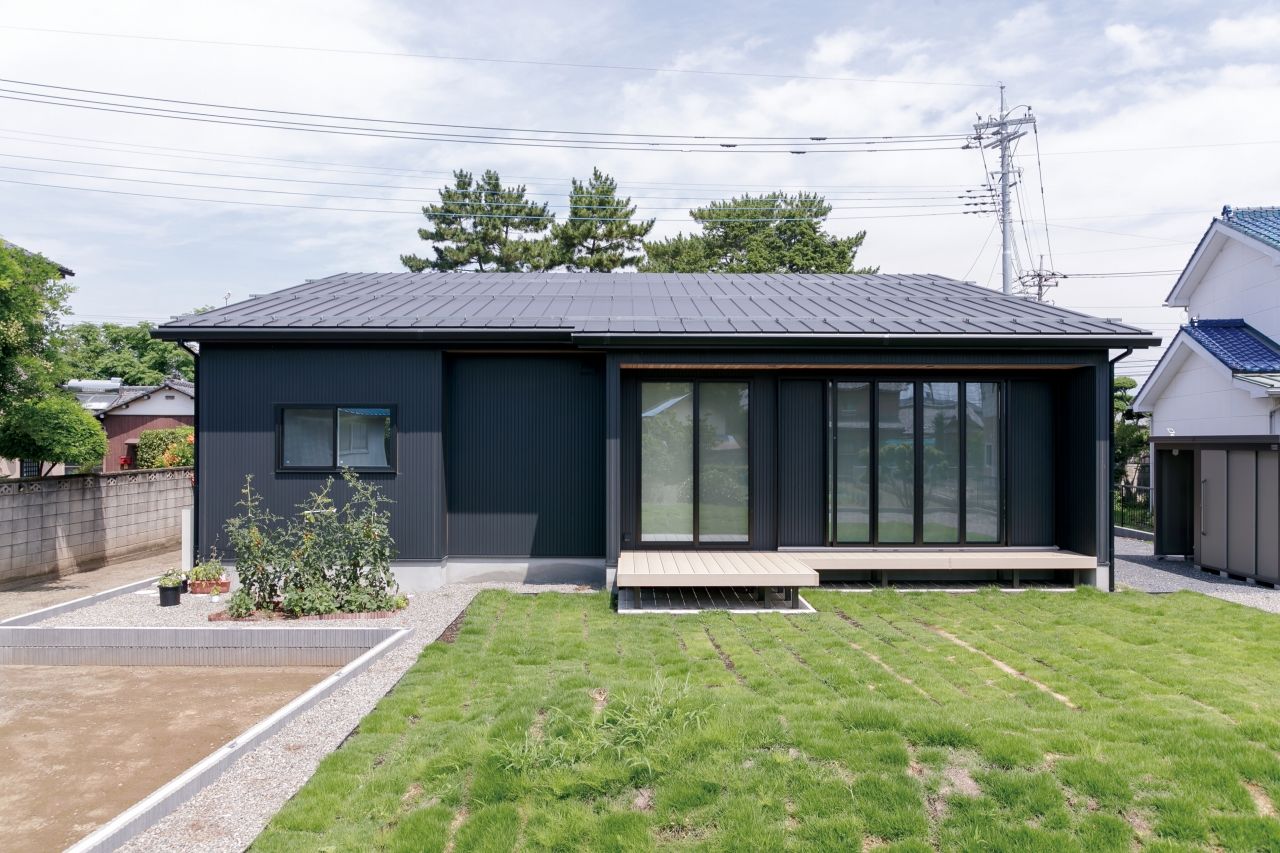 ステーツ 【本体2,695万円×平屋】家事動線に配慮した、広々LDKで解放感あるこだわりの平屋の建築実例画像1