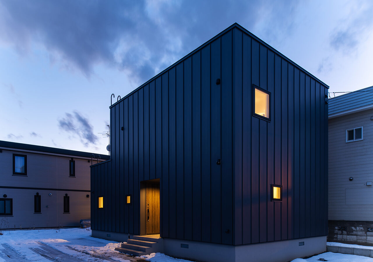 北王 【和が薫る、回遊動線の家】34.9坪の程よい広さに、スケルトン階段とオープンキッチンの建築実例画像1