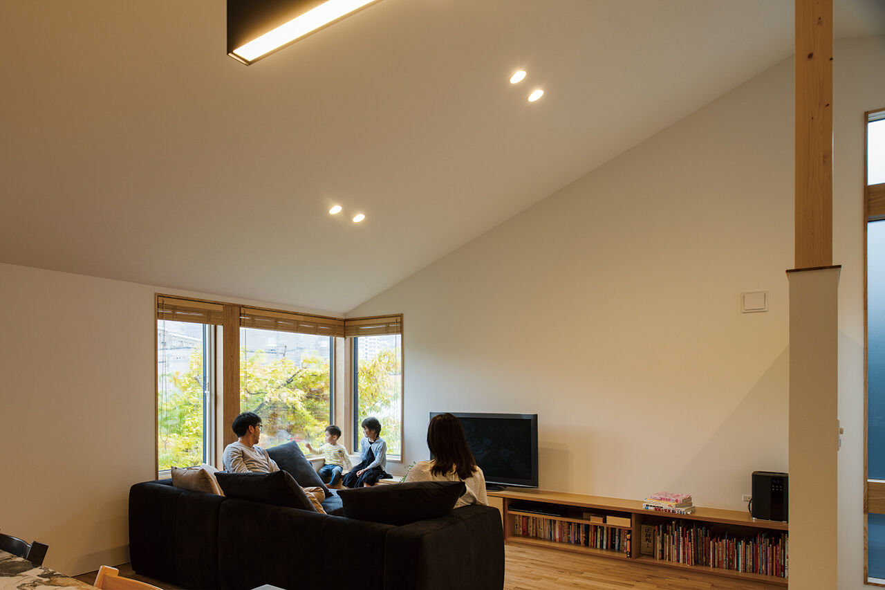 北王 【勾配天井がある家】遊びも勉強も、これからを考えた子育てファミリーの家づくりの建築実例画像1