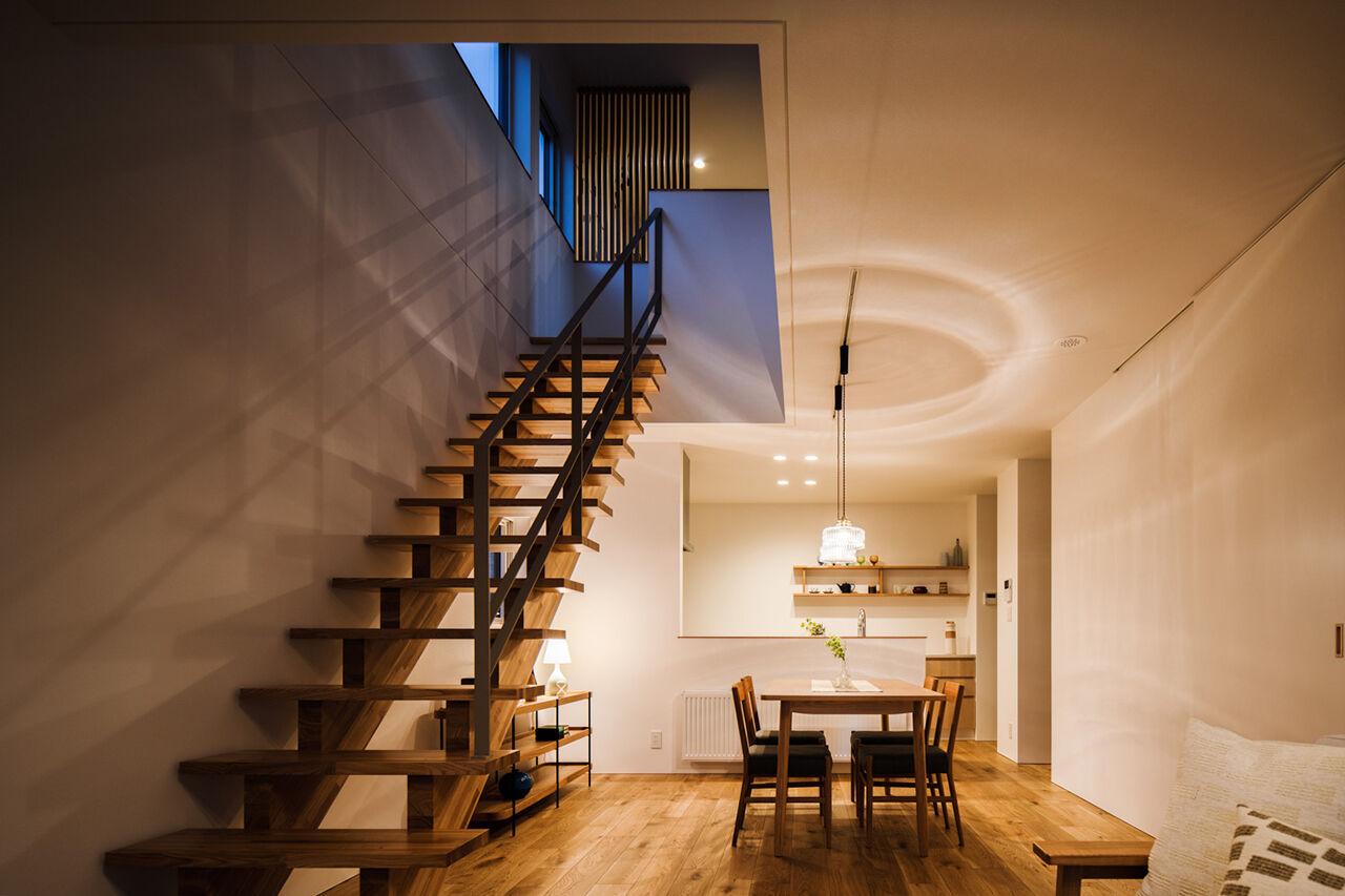 北王 【陰影の美しいセミオーダーの家】31.5坪に回遊動線、パントリーなど支持される要素をたっぷりの建築実例画像2