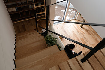 北王 【まわりにスッと、溶けこむように】抜け感を生かした建物配置、境界を曖昧にする塀や外構計画の建築実例画像6