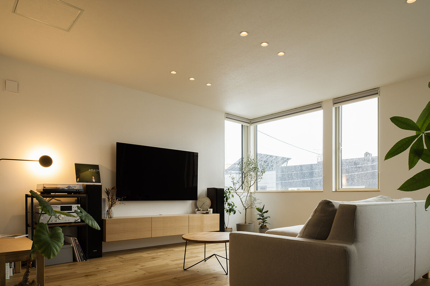 北王 【縁側で和む、中庭のある家】＊間取図あり＊めぐる季節と穏やかに、ふたりの時間を楽しむの建築実例画像6