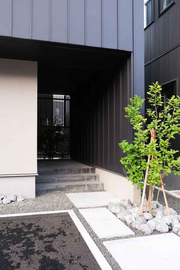 北王 【縁側で和む、中庭のある家】＊間取図あり＊めぐる季節と穏やかに、ふたりの時間を楽しむの建築実例画像13