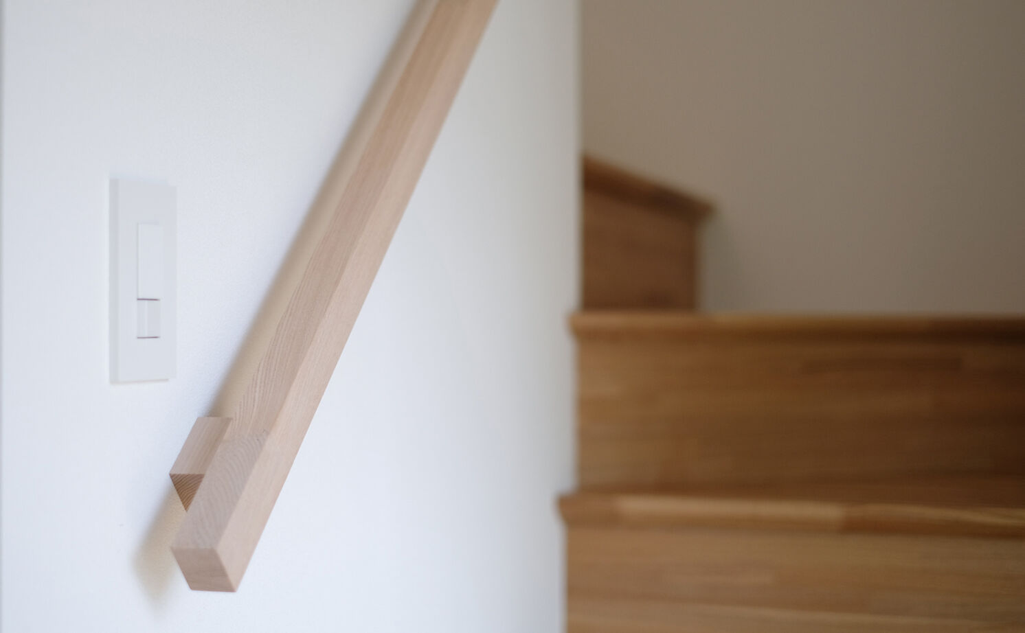 北王 【山を間近に感じる家】2階リビングのコーナー窓から、四季の自然と街の眺望を存分に楽しむの建築実例画像10