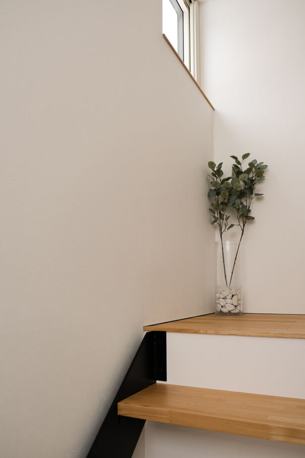 北王 【大きな吹抜けと大開口から光降る家】素材もデザインもこだわった理想の空間で、家族の時間を楽しむ毎日の建築実例画像11