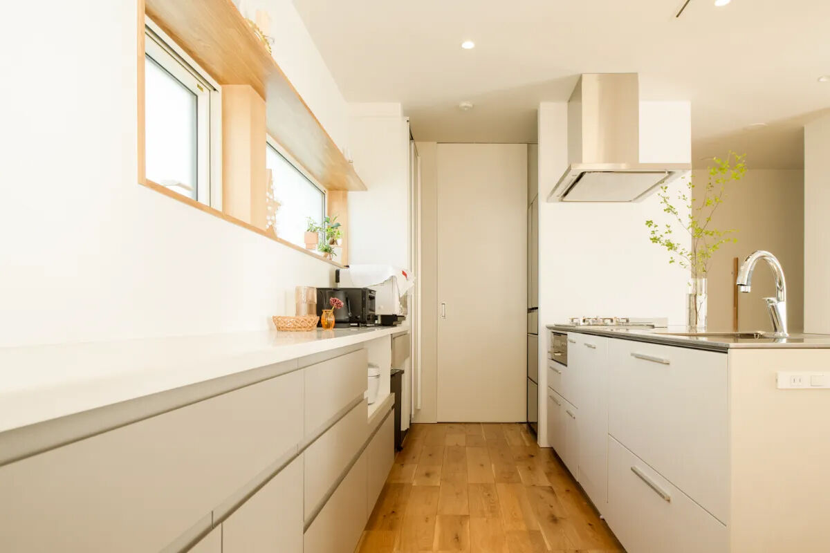 北王 【自然な流れで暮らす】リビング・水回りなど、すべてがコンパクト+スマートにまとめられた家の建築実例画像6