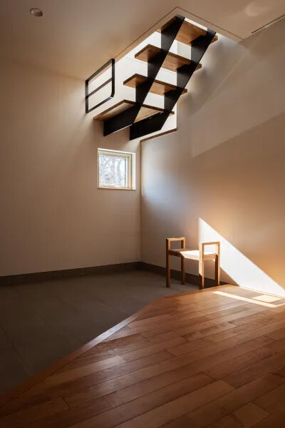 北王 【防風林沿いにある家】それぞれの窓が景色を切り取り、どこに居ても気持ちが良い空間の建築実例画像10