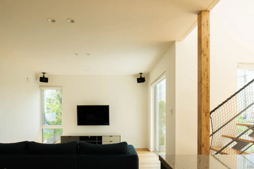 北王 【傾斜地にある家】春夏秋冬、それぞれの季節を楽しめる2.5階建ての住まいの建築実例画像4