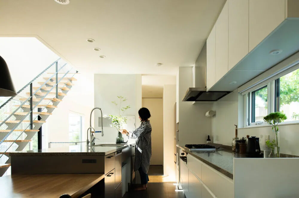 北王 【傾斜地にある家】春夏秋冬、それぞれの季節を楽しめる2.5階建ての住まいの建築実例画像5